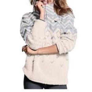 VS PINK Sherpa Chevron 1/4 Zip Boyfriend Pullover size small